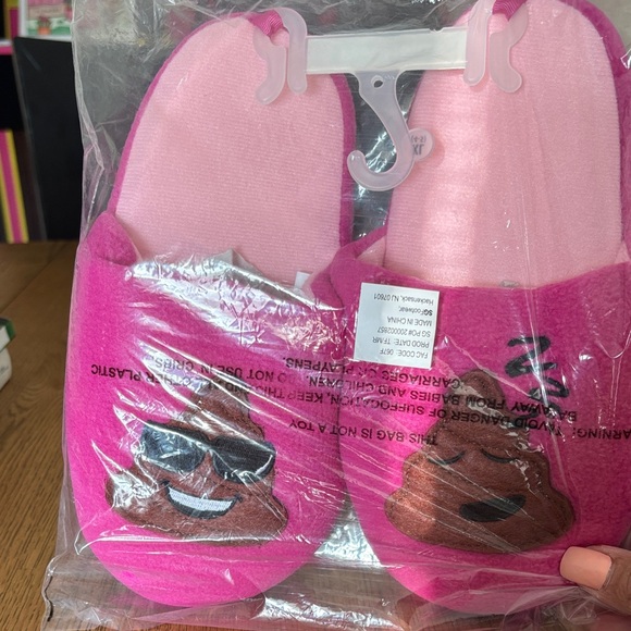 Pink Slippers with Emoji Design - Picture 1 of 4
